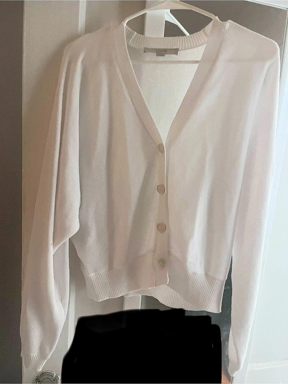LOFT Women's Cardigan in White Size Medium Like New